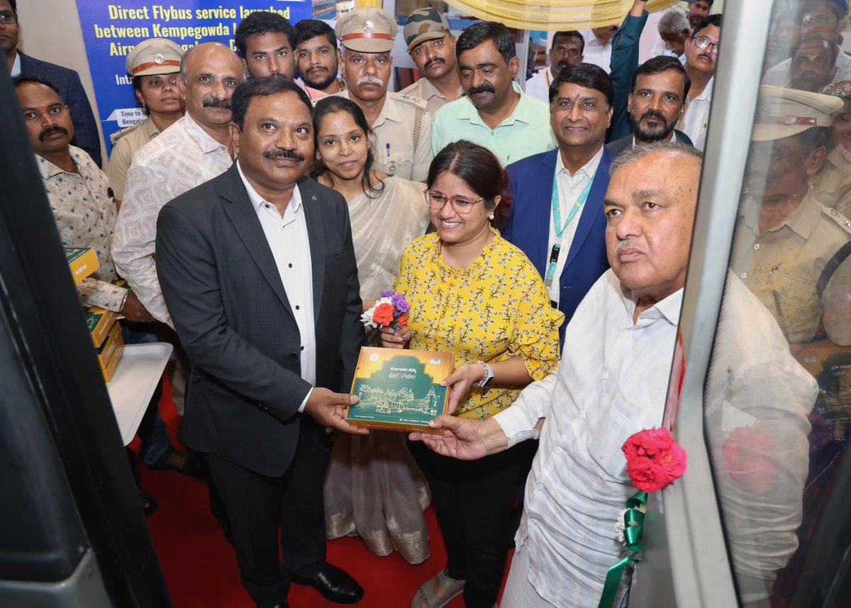 ChristinMP_'s tweet image. KSRTC launches Flybus from KIA to Davangere &amp;amp; now offers all Flybus passengers a complimentary Nandini snack kit

@KSRTC_Journeys @RLR_BTM @BLRAirport @kmfnandinimilk