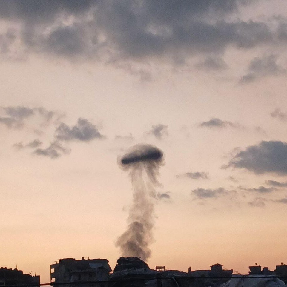 🔴 İsrail, Han Yunus'un doğusuna saldırı düzenledi.