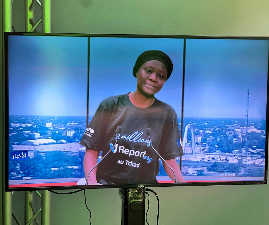 UReportChad's tweet photo. 🎥 Dans le cadre de la #JournéeInternationaleDeLaFille,
10 filles #UReporters & #SuperBanat ont suivi un coaching média de 5 jours à l’ONAMA 🎙️
Elles y ont appris à raconter leurs histoires avec confiance & créativité 💪💜
👉 Reste à l’écoute pour découvrir leurs moments forts https://t.co/cEpYrZ8p7i
