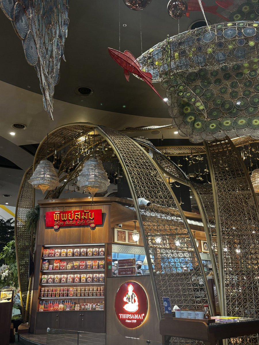 えーﾊｲ 先程は😅そしてｲｰﾄ😋 昨夜も来た 🚃からの🚣‍♂️アクセス タイ