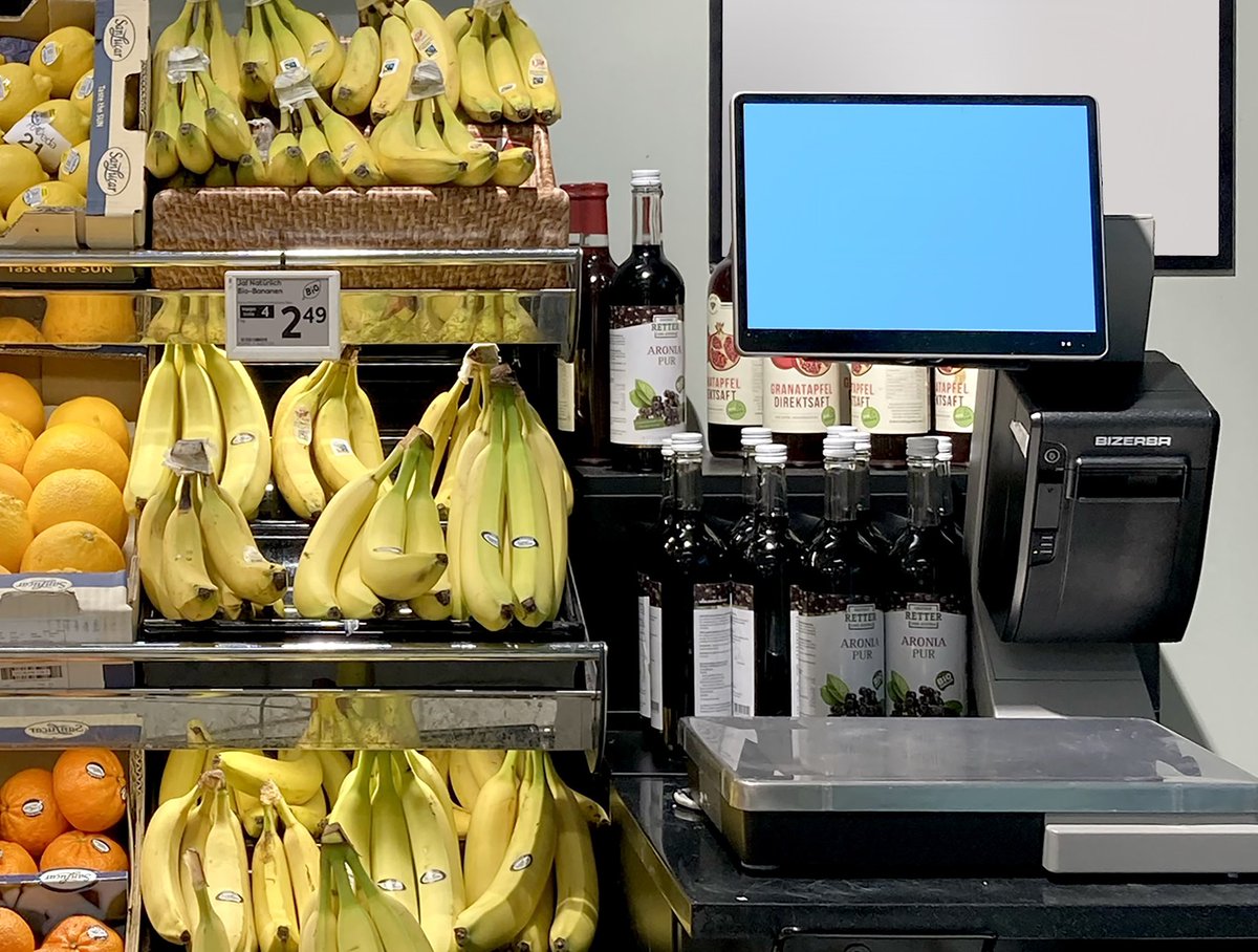 ReciklerkoCans's tweet image. Samouzluzno merenje voća u supermarketu 

stock.adobe.com/contributor/21…

Fresh fruit display in a modern supermarket. Bananas, oranges, apples, and grapefruits

#Fruits #Bananas #Oranges  #GroceryStore #RetailDesign #mockup #supermarket #grocerystore #adobestock #adobe #brandless