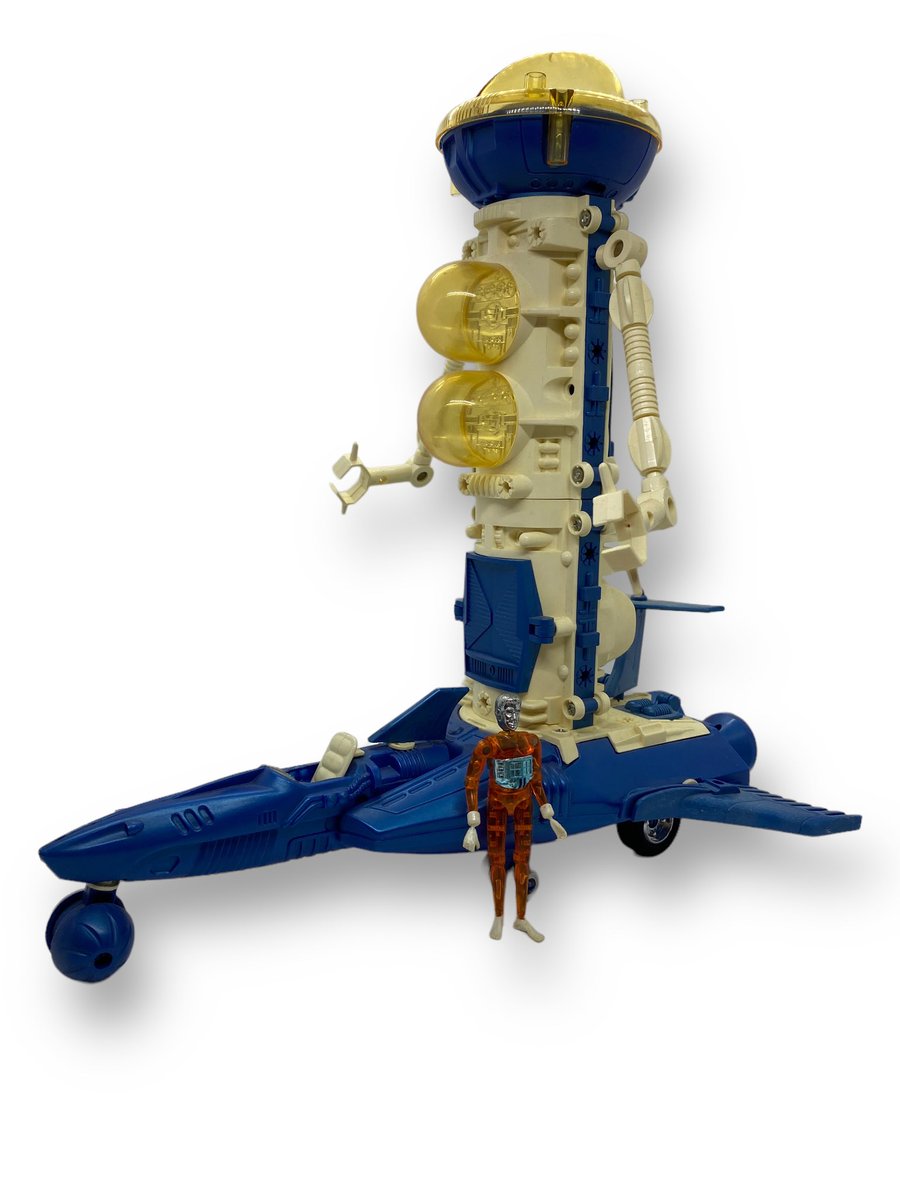 幼稚園年長の頃かな。祖父に買ってもらった。とてもなつかしい。