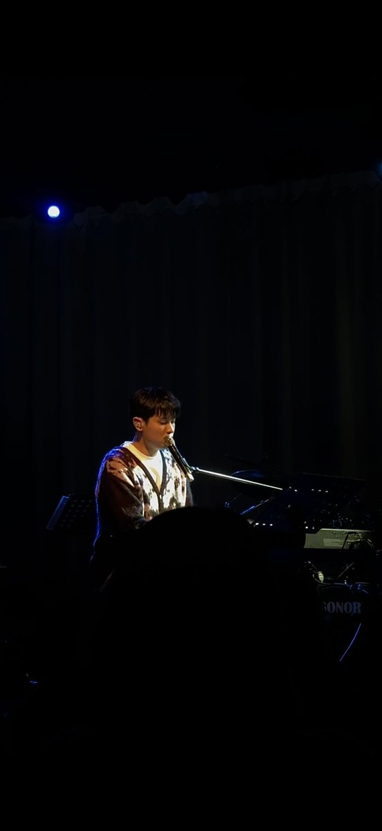tofuya__'s tweet photo. 🍁🙋🏻‍♂️🎤🎹 https://t.co/nA4UyJDd0K