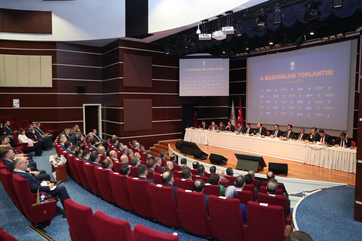 📍 AK Parti Genel Merkez

Genel Başkan Yardımcımız, Teşkilat Başkanımız Sn. <a href="/abuyukgumus/">Ahmet Büyükgümüş</a>’ün başkanlığında gerçekleştirilen Daraltılmış İl Başkanları İstişare ve Değerlendirme Toplantısına katıldık.

Teşkilat çalışmalarımızı, yerel ve genel hedeflerimizi istişare ederek