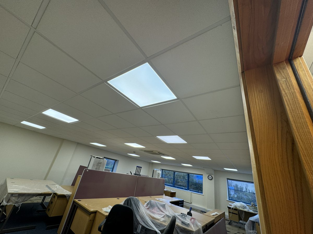 These backlit panels from Ansell help ensure that glare is reduced to a minimum and help to maintain a comfortable working environment for the staff in these offices. All from our favourite wholesaler @Kew Electrical

#Basingstoke #NICEIC #ECA #Electrical #Electrician #commercial
