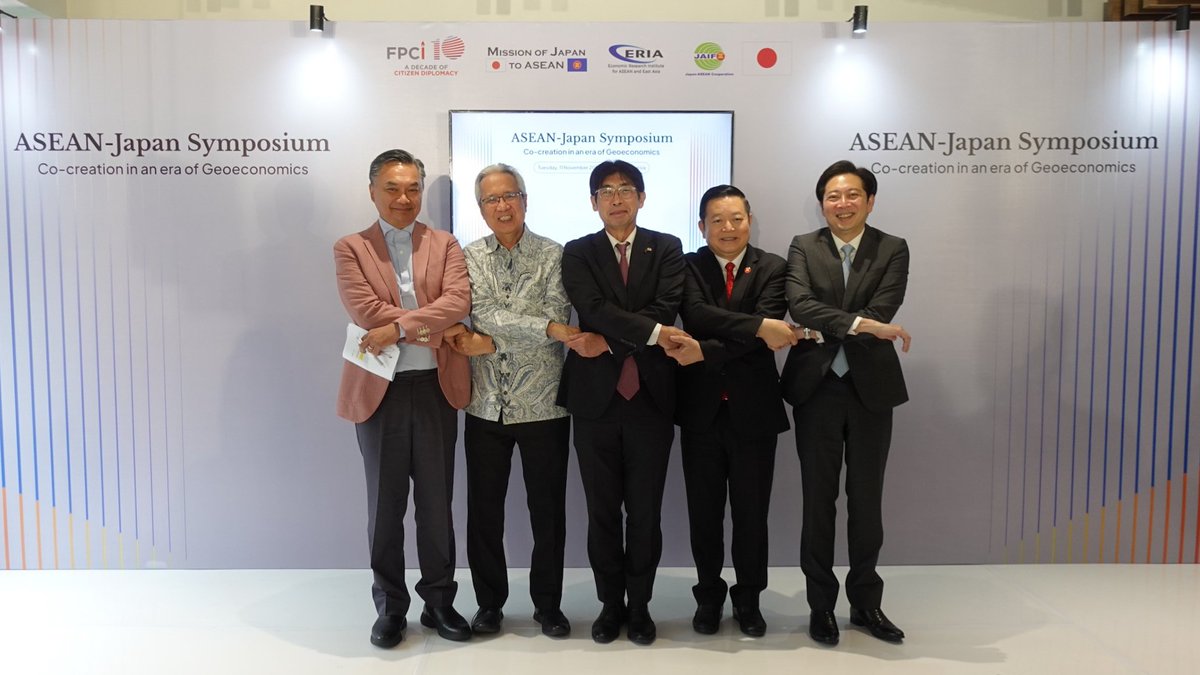 amb_japan_asean's tweet photo. The #ASEAN-🇯🇵 Symposium, co-organized by @FPCIndo, @ERIAorg, #JAIF, and our Mission, was successfully concluded. This symposium aimed to upgrade future ASEAN-🇯🇵 cooperation to further promote co-creation in an era of geoeconomics. (1/2) https://t.co/oVprekyC8P