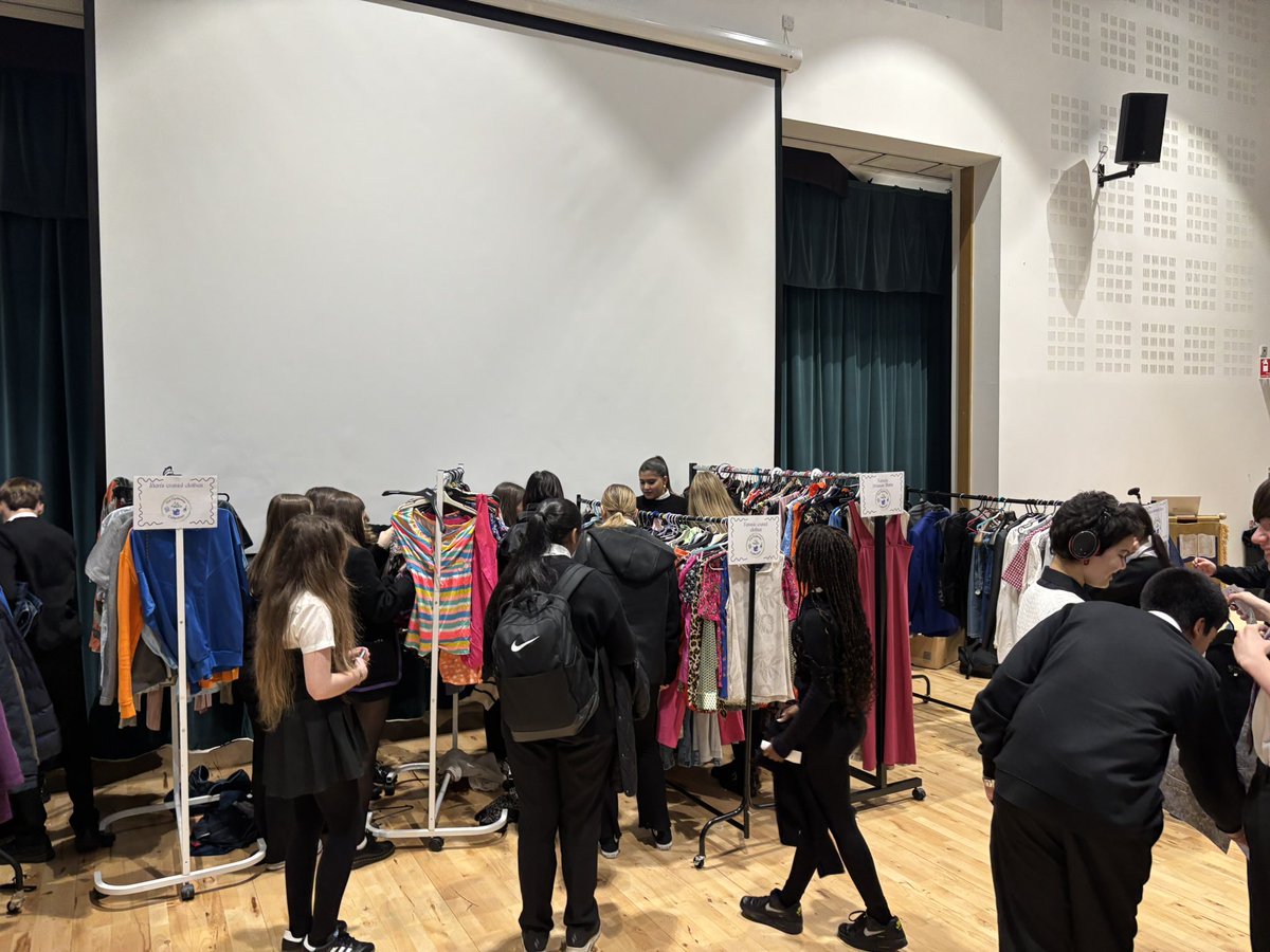 Clydeview Maths Dept. tweet media