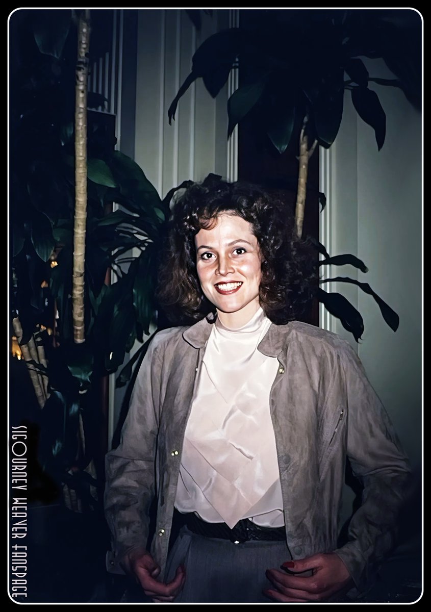 SigourneyPage's tweet image. #SigourneyWeaver #ripley #movie #Alien #aliens #alien3 #alienresurrection  #hollywood #Sigourneyweaverfanspage #Movies #films #xenomorphfanspage #giger #Xenomorph  #uscm #PredatorFanspage