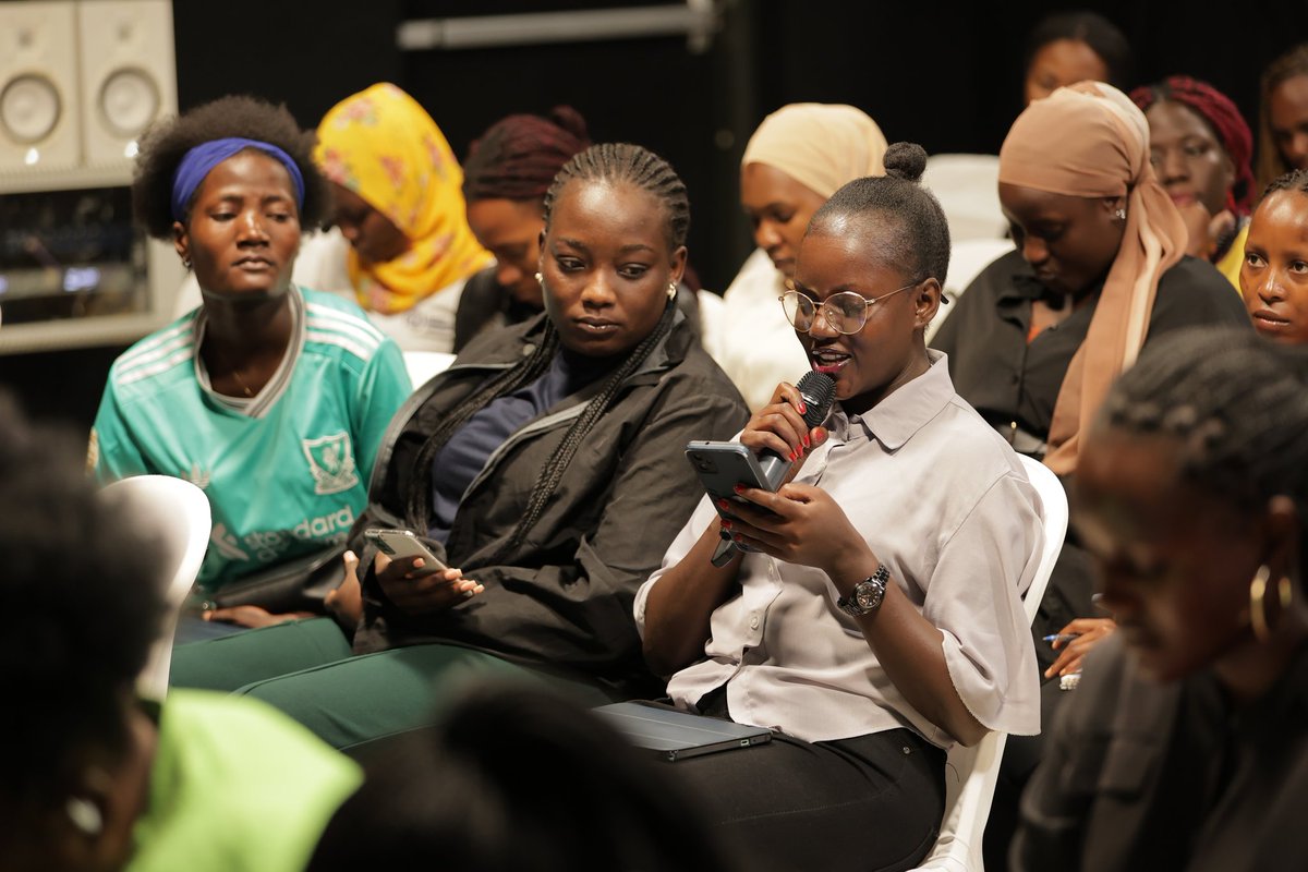 esther_shantal's tweet image. Purpose is to amplify value. Protect your brand image,be authentic.
True impact online comes through awareness, behaviour change, and digital literacy.
Wise words from @pkahill a reminder that influence begins with integrity.
#DigitalLeadership #Authenticity #GoldenPosts