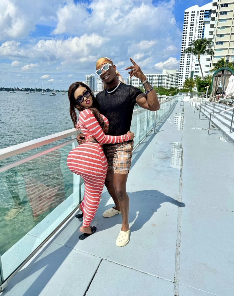 This relationship didn't even last for a month. Why?