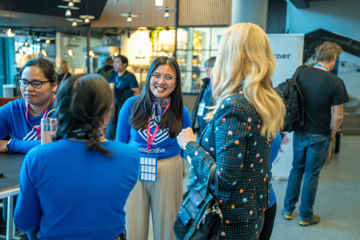 code_dive_pl's tweet image. Thanks to our volunteers for bringing so much energy to #codedive 12! From packing welcome packs and managing reception to orchestrating event attractions, documenting moments, and being great buddies – your care was evident at every step. We couldn&apos;t have done it without you 🤝