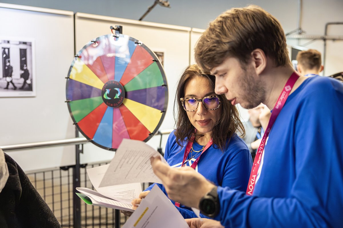 code_dive_pl's tweet image. Thanks to our volunteers for bringing so much energy to #codedive 12! From packing welcome packs and managing reception to orchestrating event attractions, documenting moments, and being great buddies – your care was evident at every step. We couldn&apos;t have done it without you 🤝