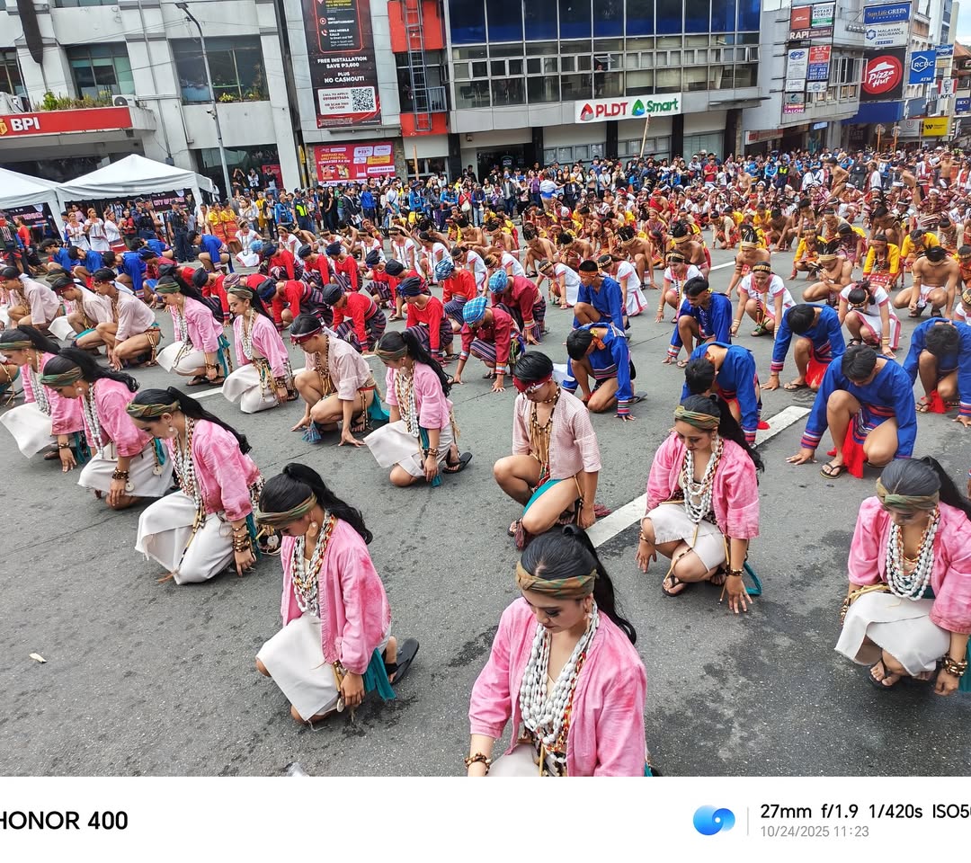 HONORPHL's tweet image. Cordillera Festival moments, captured effortlessly. The 𝟐𝟎𝟎𝐌𝐏 𝐀𝐈 𝐂𝐚𝐦𝐞𝐫𝐚 of the #HONOR4005G never disappoints!

Experience next-level AI performance! Buy now for only ₱22,999!

📸 by HONOR Community: Migz On-Onod

#YourAIPhone
#BringPhotosToLife