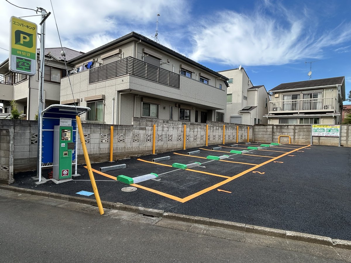 RidersPublicity's tweet photo. ライダース・パブリシティが運営する時間貸駐車場 “エコパ—キング松原4丁目”が11月12日（水）にオープンいたしました！”🚗
住所：東京都世田谷区松原4-17-4
時間貸駐車数：7台
ぜひご利用ください😀😀😀
詳細はこちらから↓
https://t.co/xNbI9QB0JC https://t.co/2dFDwCgneG