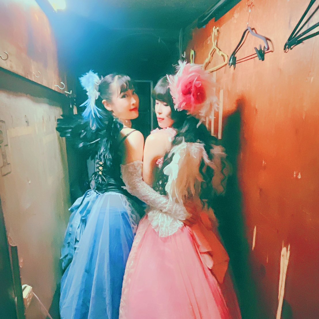 一つ一つの思い出を写真と共に文章に…。
したい、したいのです…。
でも余りに膨大(>︿<｡)
そこに時間を使うより春に向けて行動を開始しよう思います。まぁ春までの間にちょっとずつ書きます。 #奇綺ＳＭ

今回は告知も色々間に合っていませんでした💦
何故ならメダマがありすぎたからだよ！

SNSで