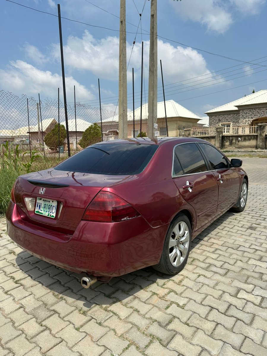 mustapha__tar's tweet photo. I've come back again with another sweet deal people
A clean Nigerian used 2006 Honda Accord LX 
Location is Abuja
Price is 3.7M negotiable 
@NorthsideNG @Sani_tt @Teelannister @Austineiam_ @_dambash @AbdussamadAM @Autosglobal001 @mvcciido_szn
@topcars_abuja https://t.co/bkpkWXLNu7
