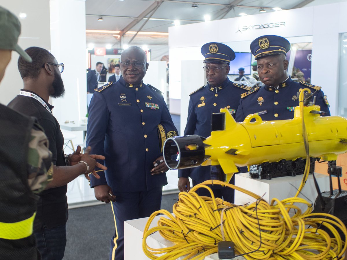 RoboticsDiakite's tweet image. Quelques instants capturés au Salon Bamex : fierté, innovation et engagement 🇲🇱
Aux côtés des FAMa, Diakité Robotics continue de tracer sa voie parmi les grands de l’industrie technologique et de défense. 🤖✨

Revivez ces moments en images 👇

#DiakiteRobotics #InnovationMali…