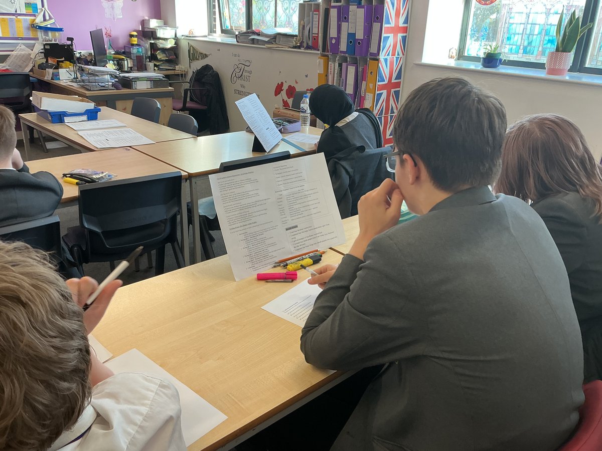 UnsworthAcademy's tweet image. Hey, Year, 8! 👋 Your Knowledge Organisers are your secret to smashing progress this term! Review a little every day, quiz a friend, and see how much you remember. 💥 #UnsworthAcademy #StudySmart