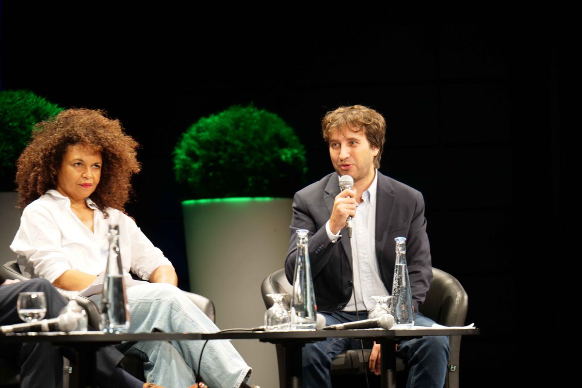 CNDPharmaciens's tweet image. Un congrès vibrant, des débats passionnés et une profession tournée vers l’avenir 🚀
Retour en images sur le #CongrèsPharmaciens2025 à Lyon 📸

Rejoignez-nous à Nantes les 26 &amp;amp; 27 Septembre 2026.
congresdespharmaciens.org 

@CNDPharmaciens #CNDP #fspf #CNDP2025 #pharmacie #nantes