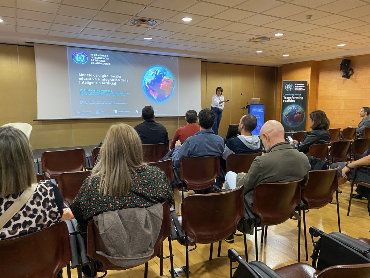 #AndalucIA25 | Empieza la ponencia de María Estela Villalba (<a href="/EducaAnd/">Consejería Desarrollo Educativo y FP</a>) titulada "Modelo de digitalización educativa e integración de la IA".

📍Sala Andalucía II <a href="/pcongresosgrx/">Palacio de Congresos de Granada.</a>