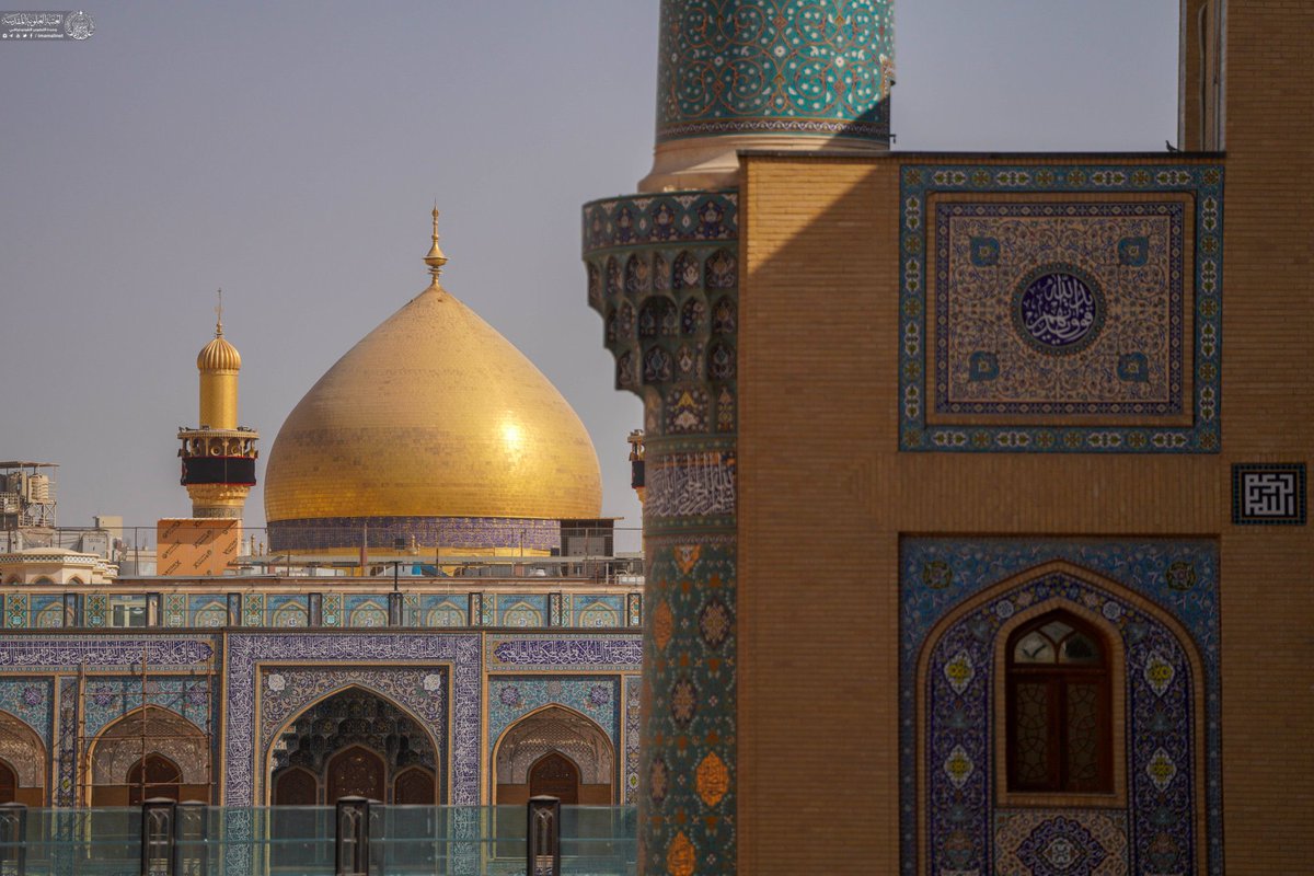 والله يا علي من أنخاك وقت الضيج
همومي تروح كلها وتنجلي الحسرة

مهموم أشتكيلك حالي يا مولاي
آنا بصدري يا حيدر غافية العبرة