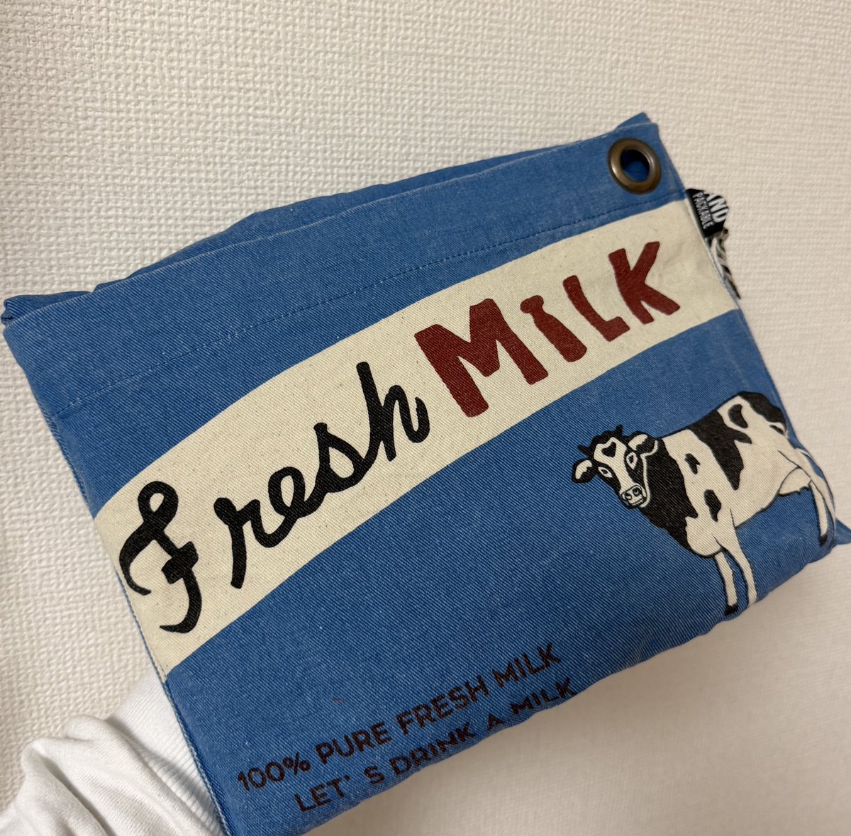 iwu_zioyou's tweet photo. ぶんちゃん🐝とおそろいエプロン🐄⸒⸒
あったー😳😳
4話でつけてたエプロン🐄⸒⸒
Matching with Bunty🐝
#ちょっとだけエスパー
#JustABitEspers https://t.co/JgBjfV77bw