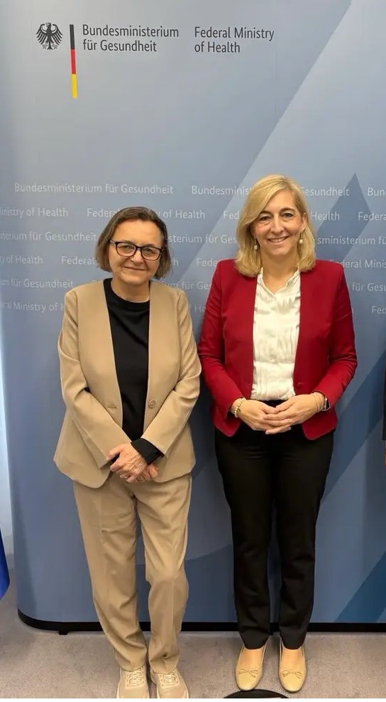 FIRST DO NO HARM - PRIMUM NON NOCERE: #Spike

Dieses medizinethische Grundprinzip, das sog. „Vorsorge-Prinzip“, wird mit den Covid-19-Impfstoffen bis heute in unverantwortlicher Art und Weise missachtet.

Aktuelles Beispiel: Die Charité-Wissenschaftlerin und als