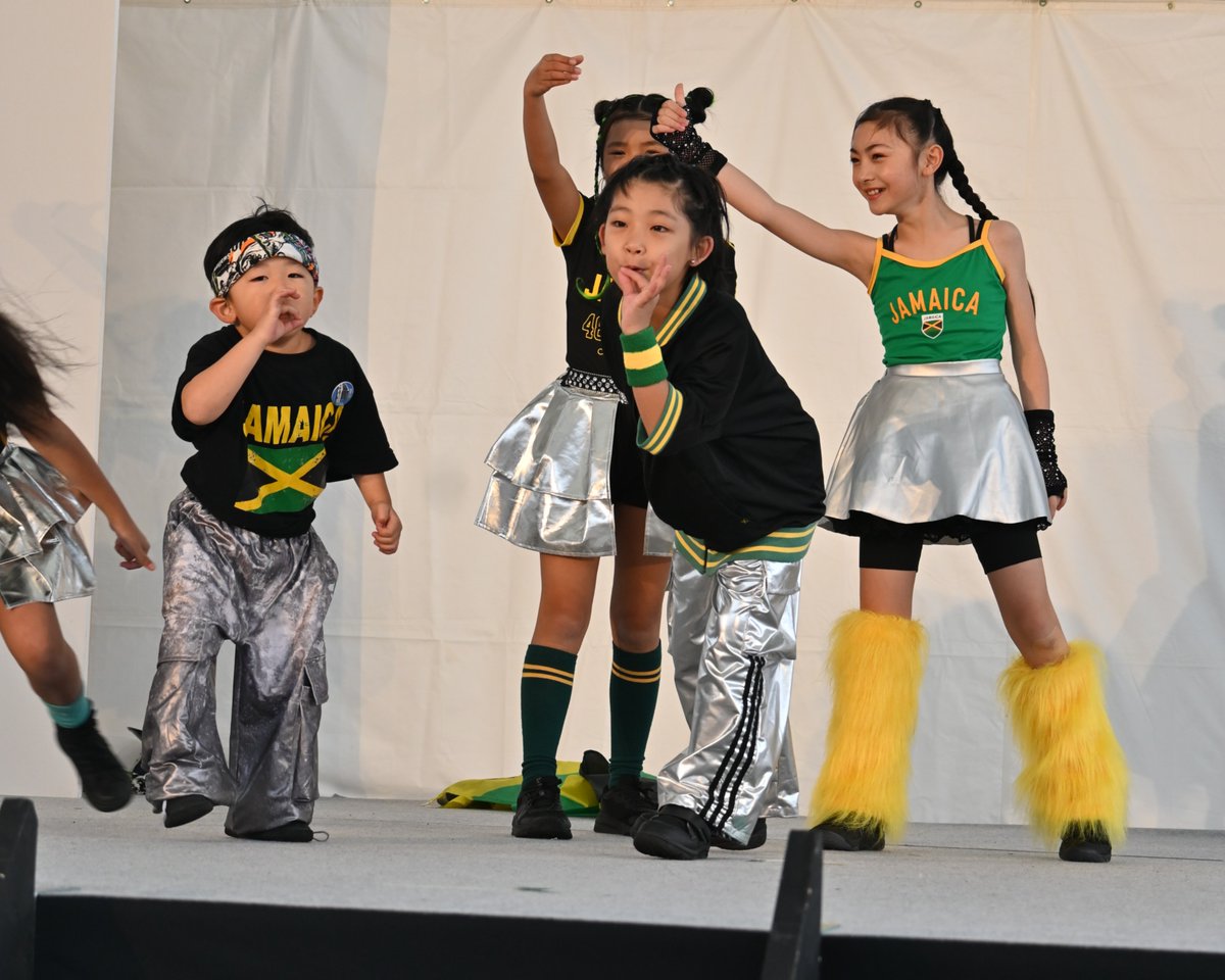 mebamaba's tweet photo. 2025_1109_ひろしまバスまつり
CHRISダンスUNIT & RiAME
No.3( 市川琥士 中心 編 ② )
#市川琥士 KOSHI
@ichi_54_ASH
#能美鈴花
すずか🍅
@suzuka_ASH
#池田楓夏
ふうか🧸❤
@fufu_fuuka ほか
#ひろしまバス祭り
#RIAME https://t.co/qDll52rKat