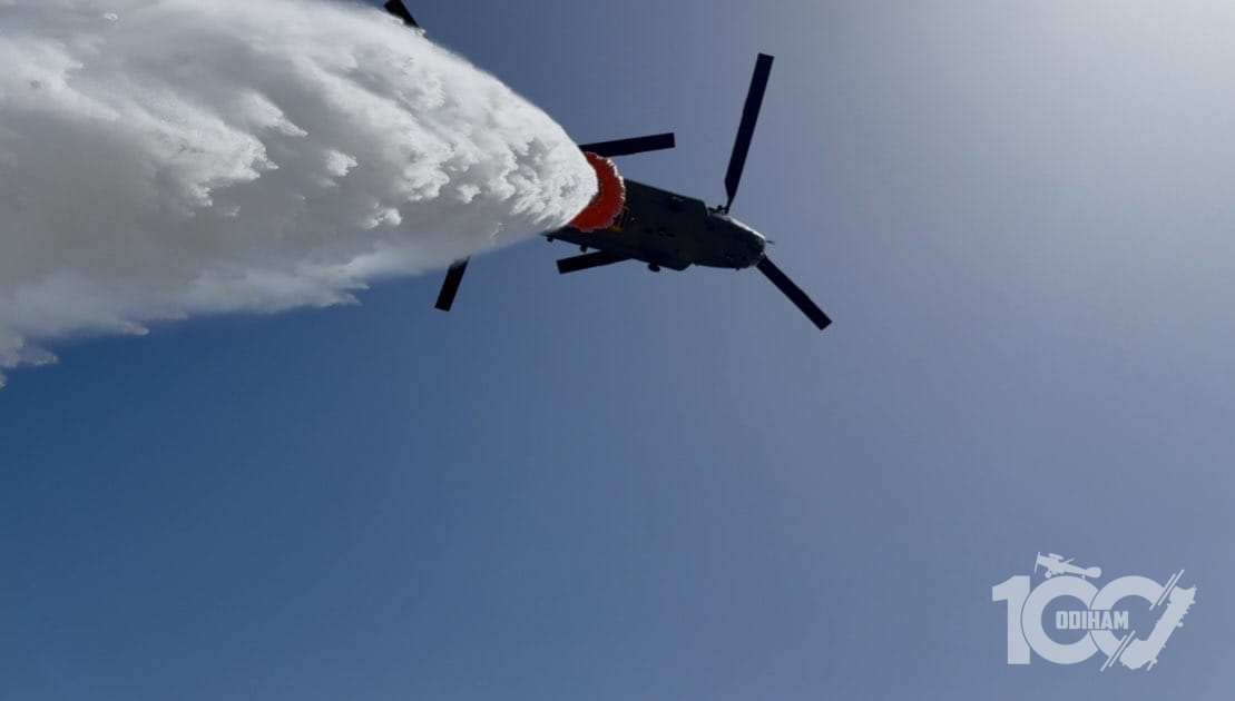 RAF_Odiham's tweet photo. 🔥 Aerial Fire Fighting Season 2025 complete!
 Chinook Force in Cyprus 🇨🇾
🚁 562 hrs | 🔥 3 fires | 💧 585 Tonnes dropped
 Capable. Trusted. Ready. 💪
#ChinookForce #1310Flight #18Sqn #27Sqn #AerialFirefighting https://t.co/3QYVDGzDQ0