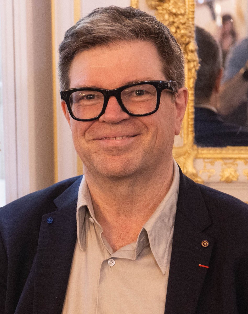 Après 12 ans chez Meta à la tête du labo de recherche IA,
et à la suite de divergences, Yann le Cun (Prix Turing) quitte l'entreprise de Zuckerberg
pour créer sa start-up, autour des world models IA capables de simuler le 🌎 physique buff.ly/JS8Z5pz