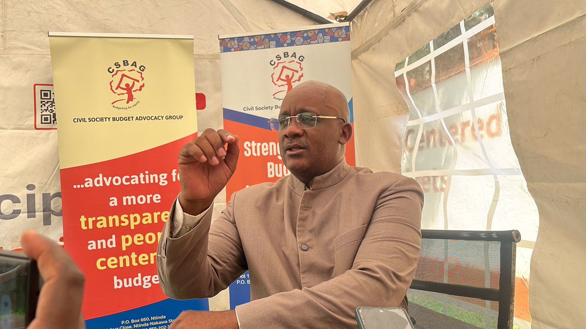 _Benjee256's tweet image. Uganda’s positive rating outlook shows that we can grow &amp;amp; attract investors. But for citizens to feel this
progress,the government must ensure inclusive growth,affordable borrowing, &amp;amp; public money delivers real value. 

— Julius Mukunda - ED, @CSBAGUGANDA
 
#CreditScoreUG