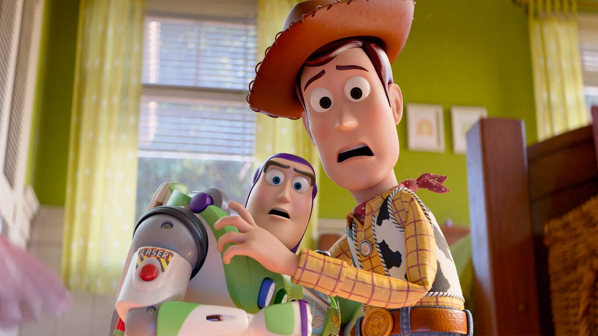 cantinadelnexo's tweet photo. 🚀 Woody, Buzz y compañía están de vuelta.
Pixar presenta el nuevo tráiler de Toy Story 5, una nueva aventura que promete rompernos el corazón otra vez.

👉 Mira todos los detalles en La Cantina del Nexo:

https://t.co/j0M1NFKs6U

#ToyStory5 #Pixar #Disney #Cine #LaCantinaDelNexo https://t.co/UqM6CWKRF8