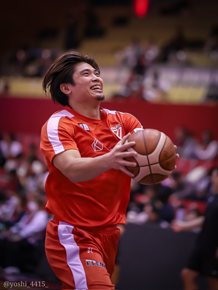 にこにこで可愛いね🫠🫠🫠🫠年上の男性に掛ける言葉じゃないのわかって