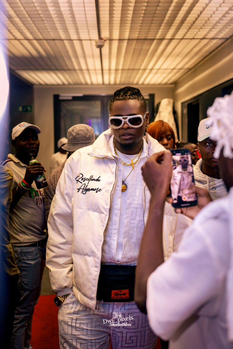 pallasomusic's tweet image. 🎉✨ What an epic night at the White Party in Munich! 💃🌟 Gorgeous ladies, amazing vibes—miss you all already! ❤️ Can&apos;t wait for the next one! 🎶🙌 Big thanks to everyone who made it unforgettable! 🎊 #GoodVibesOnly