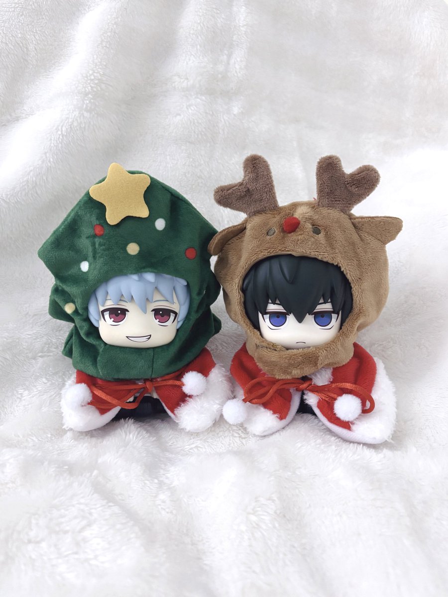 seul_like's tweet image. 오타쿠들에게

당장 다이소에 가서 단돈 2000원씩에
(산타 망토 세트 2000원 모자는 1000원씩) 

최애들과 해피 크리스마스를 같이 즐기시길

10cm 인형과 룩업에 너무 귀여움

🎄🎄