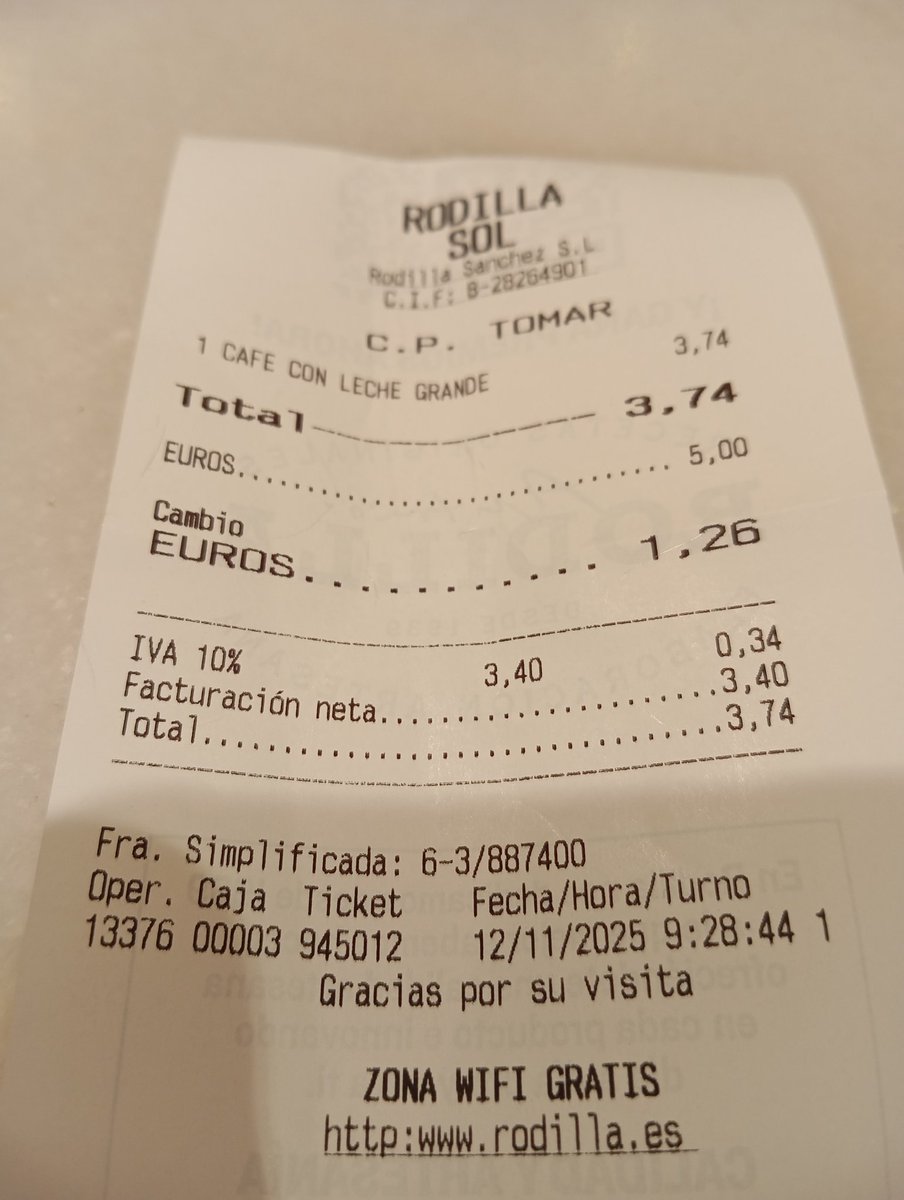 MareveMad's tweet image. Creo que un navajazo me hubiera dolido menos....
#rodilla