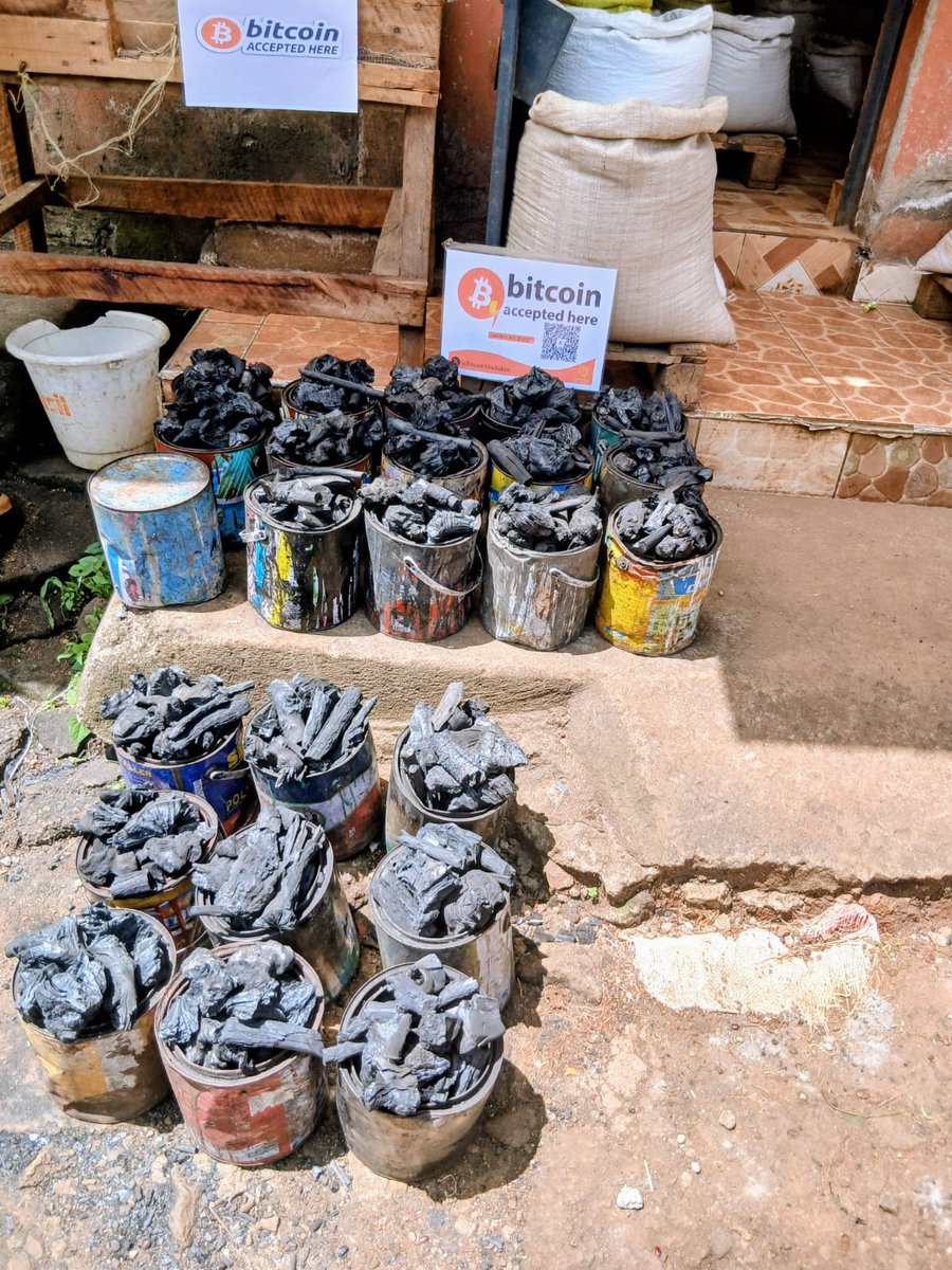 BitcoinMachakos's tweet photo. Change starts where people hustle hardest. Even charcoal vendors in Machakos are going Bitcoin. 🧡
#BitcoinForThePeople #MachakosBitcoinAcademy https://t.co/rcvZ5R3aKL