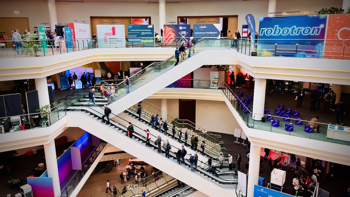 DOAGeV's tweet image. Countdown T minus 6 ⏱️ Zur Premiere der #LowCodeCreator Konferenz – 18. + 19. November 2025 in Nürnberg – haben wir die wesentliche Fragen &amp;amp; Antworten in den FAQs gebündelt: Werft einen Blick rein – wir freuen uns auf die zwei spannenden Tage mit euch 🤩 low-code.doag.org/de/faq