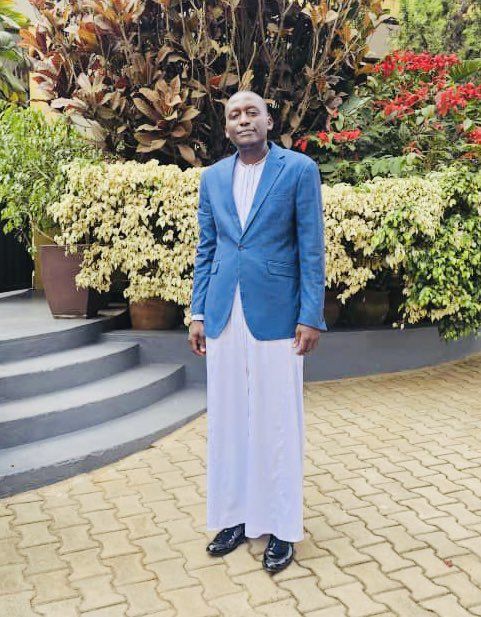 Another life CUT short at the UMI Zebra crossing. 

“We've lost Kimbugwe Najib (MPA15). After classes on Saturday, he left <a href="/UMIUganda/">UMI</a> through Jinja Rd gate. Unfortunately, he was hit by a boda while crossing that Kla-Jinja Road. He picked himself up, didn't feel bad and was