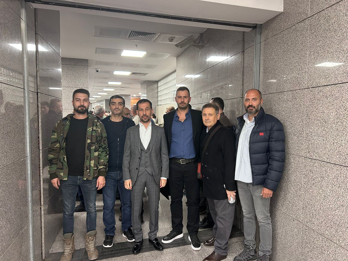 cvpgenelmerkez's tweet image. Orkun Özeller&apos;e destek olmak için Çağlayan Adliyesi&apos;ndeyiz.

HainsizTürkiye
HalktanGelecekBirCeVaPVar