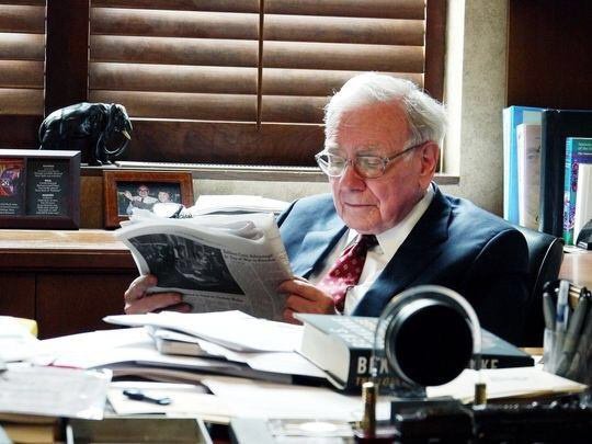 InvestingCanons's tweet image. &quot;The advice I would give is to read everything in sight.&quot; 

— Warren Buffett