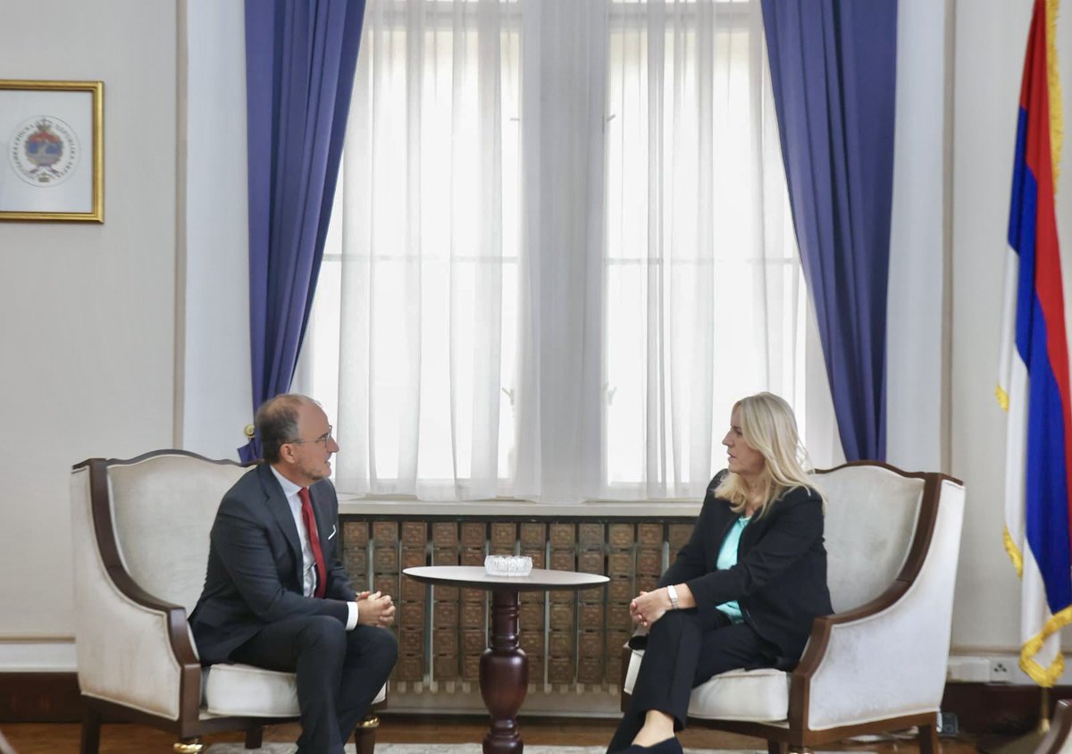 Good exchange with Member of the BiH Presidency <a href="/Cvijanovic_Z/">Жељка Цвијановић</a> on the current political and economic situation and on the EU integration process of BiH. 

Progress towards EU 🇪🇺 membership remains Bosnia and Herzegovina's 🇧🇦 most important shared strategic objective, and the best