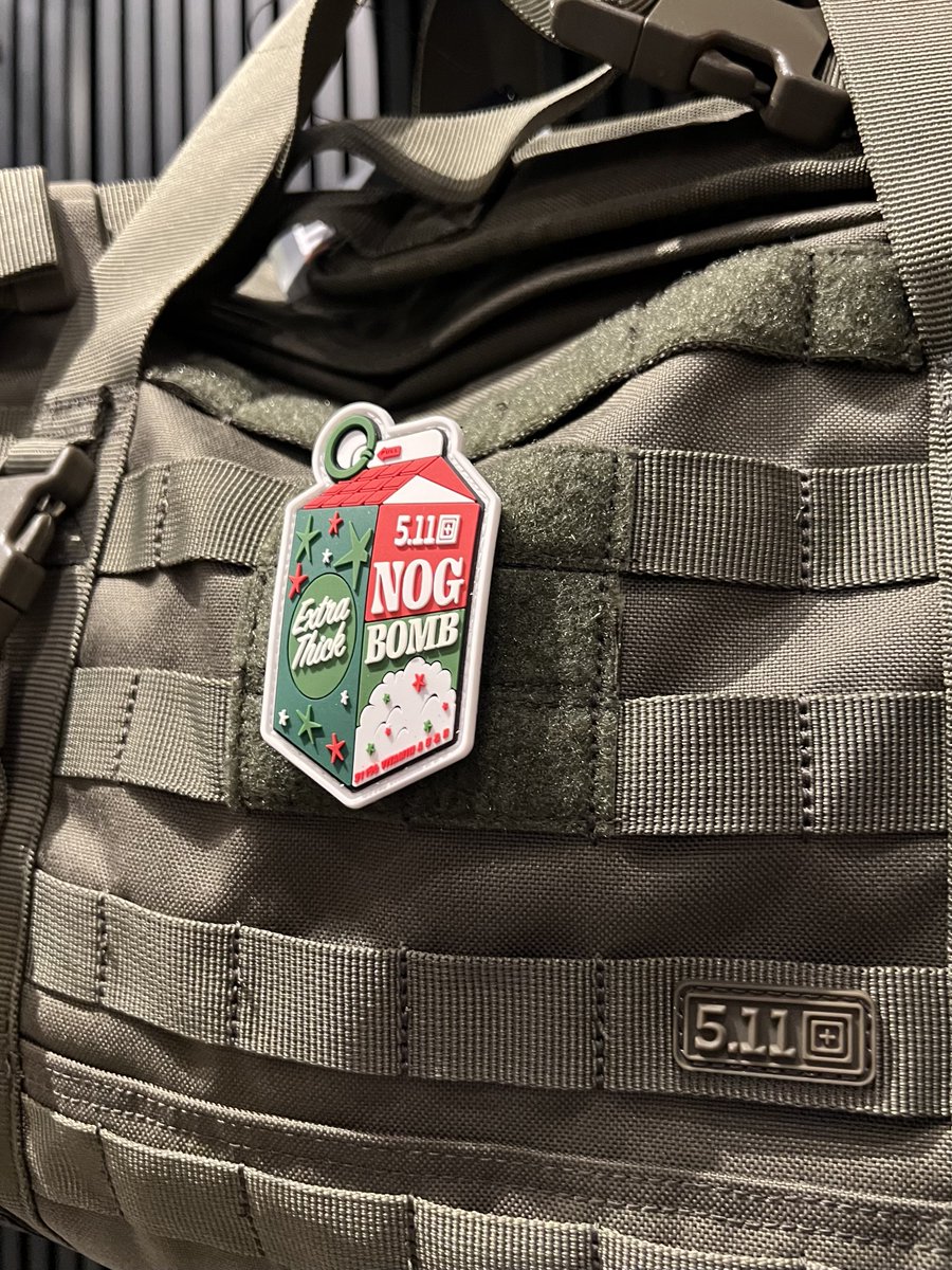 PATCH_EX_JAPAN's tweet image. 5.11のホリデー「NOG BOMB PATCH」
エッグノッグ×BOMBという遊び心満載のデザイン。
立体PVCで存在感抜群、季節のアクセントにも😊✌️

細部まで作り込みが光る完成度で、
ホリデーギアを楽しみたい人におすすめ。

#511tactical
#LASTGEAR
#PATCHEX