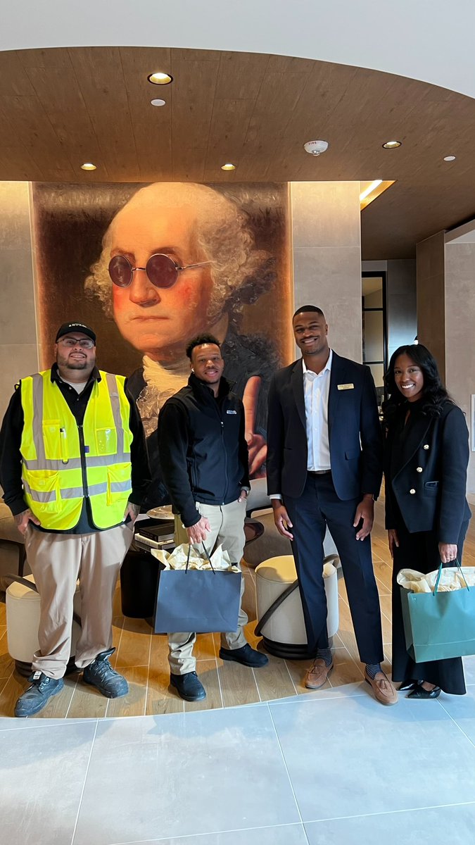 ItsMyyyOpinionn's tweet image. First move-ins start today and I can’t wait to lead this team to greatness! #VALeaseUps #PropertyManagement