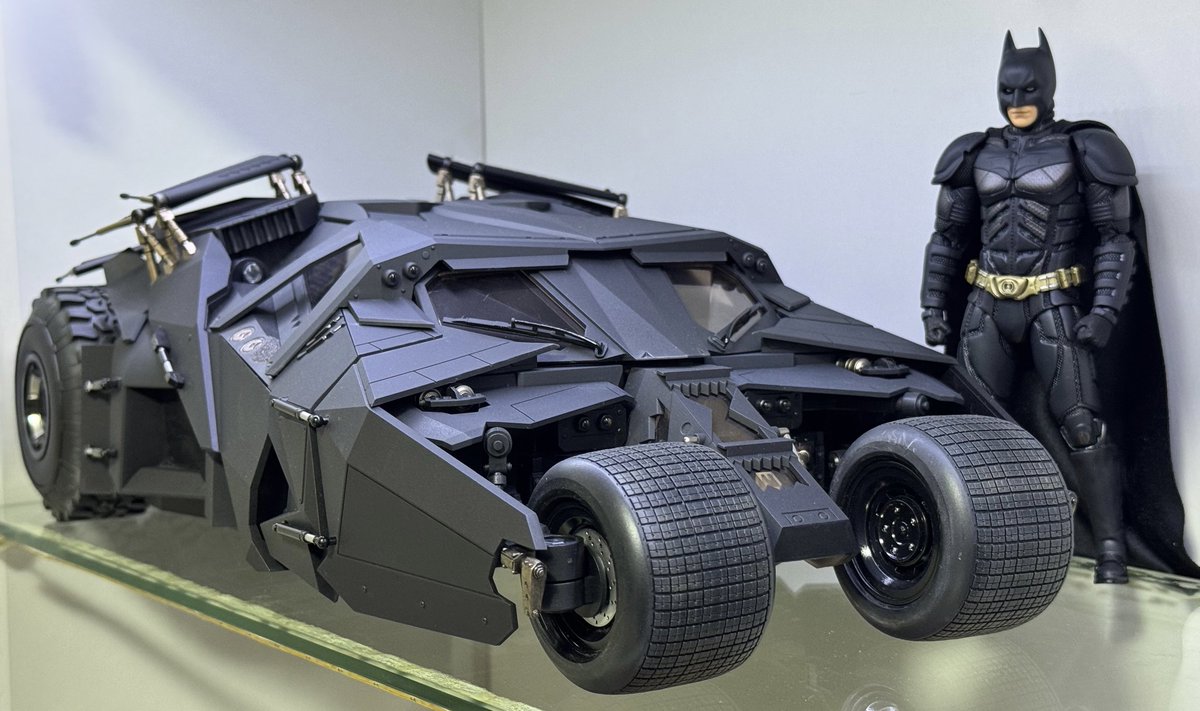 KGC008's tweet image. @rickboy55489198さんにリペイントしてもらった1/12タンブラーが届きました。最高！細部までこだわった仕上がりは後日あらためて紹介します。
#創世模王 #Modoking #タンブラー #バットモービル #バットマンビギンズ #ダークナイト