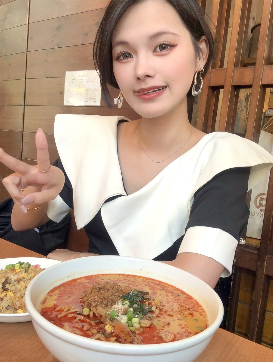 鹿　の　とうこ　つ 鹿乃つの🍨万博コスの人 (@shikano_tsuno_) / Posts / X