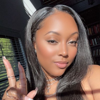 victoriatPR's tweet photo. #NewProfilePic https://t.co/H2ZUkHuun5