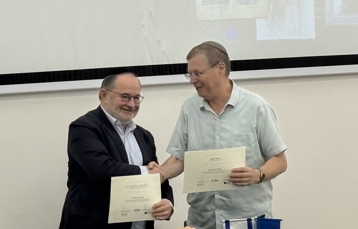 Signature du partenariat entre la <a href="/FondationFJF/">Fondation du Judaïsme Français</a> représentée par son Président <a href="/GOLDMANNAriel/">Ariel Goldmann</a> et <a href="/BarIlanU/">Bar Ilan University</a> représentée par son Recteur, Monsieur le Professeur Amnon Albeck pour le programme « Voix françaises ».
<a href="/PauleHLevy/">Paule-Henriette Levy</a>