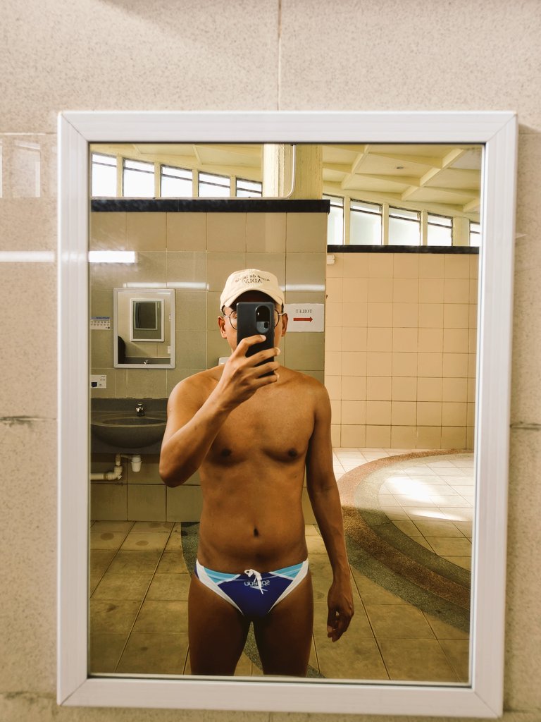 Blue Speedo for today's 🏊🩲