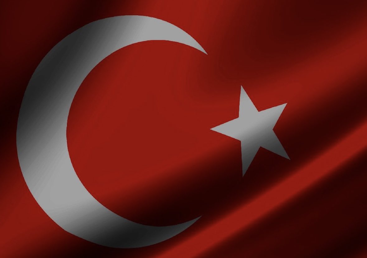 YelinYln's tweet photo. Türk Silahlı Kuvvetlerimize ait uçağın düşmesi sonucu şehit olan kahramanlarımıza Allah’tan rahmet, ailelerine ve milletimize başsağlığı diliyorum. 🇹🇷 🤲 https://t.co/ESHO8OhWto